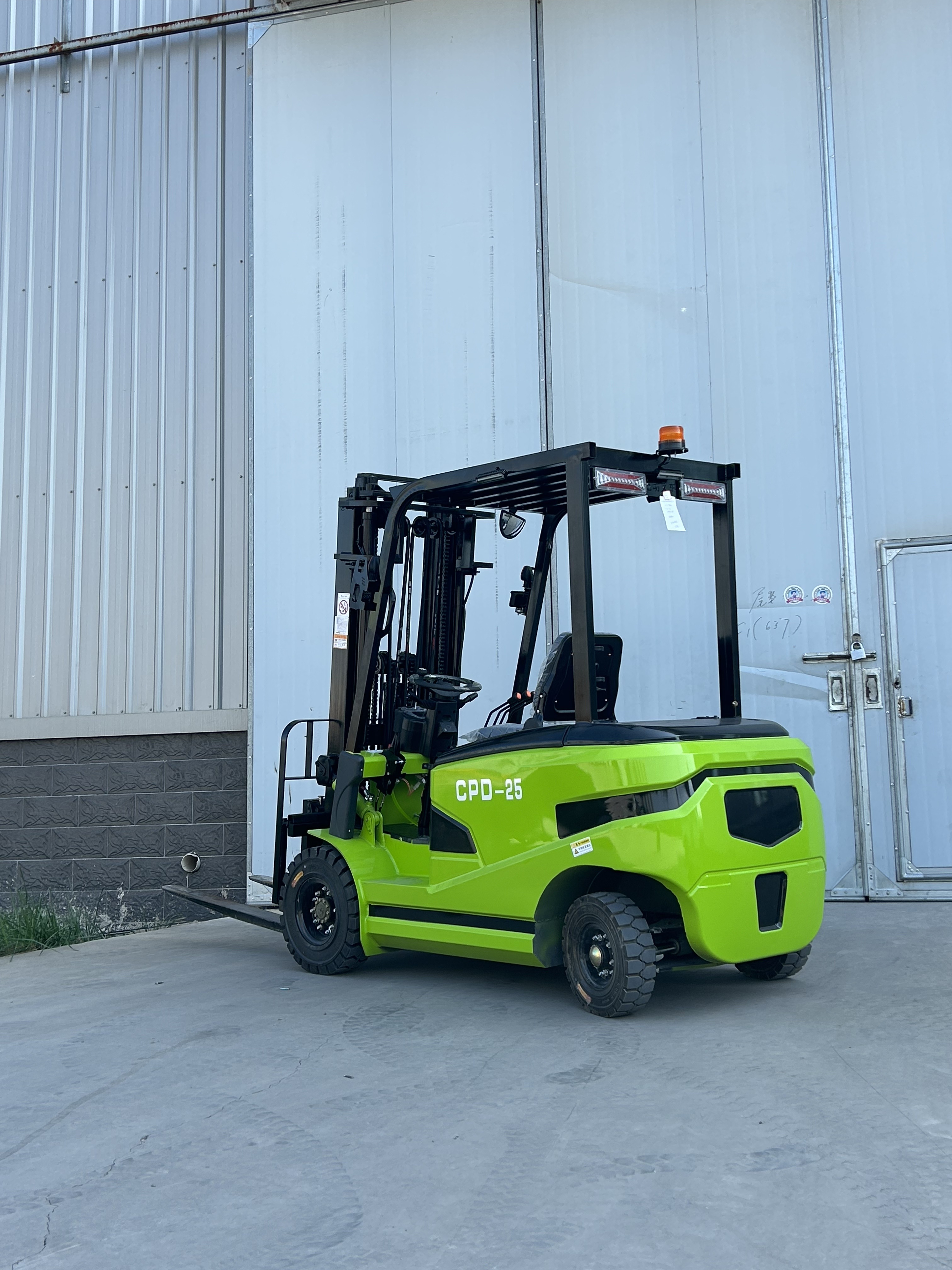 2.5 Ton Electric Forklift