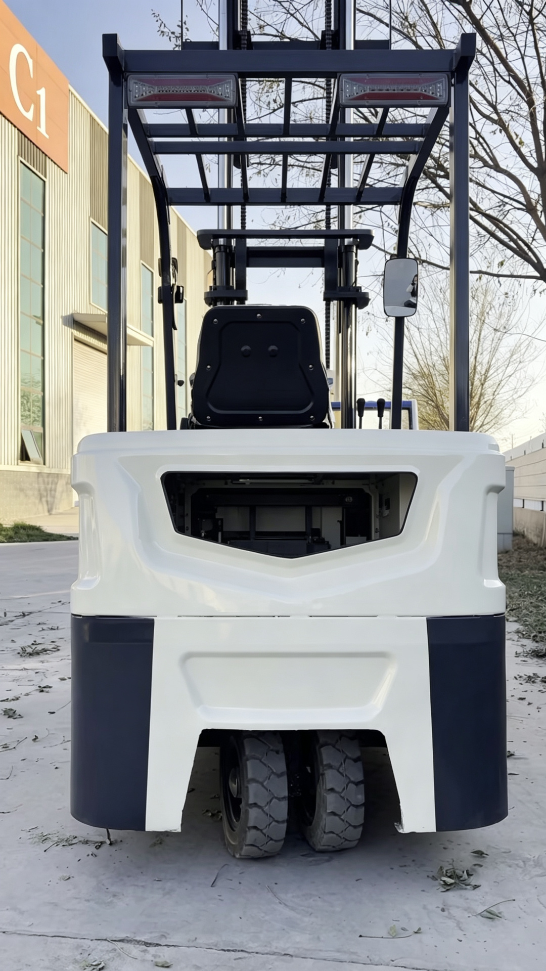 2 Ton 3-Wheel Electric Forklift